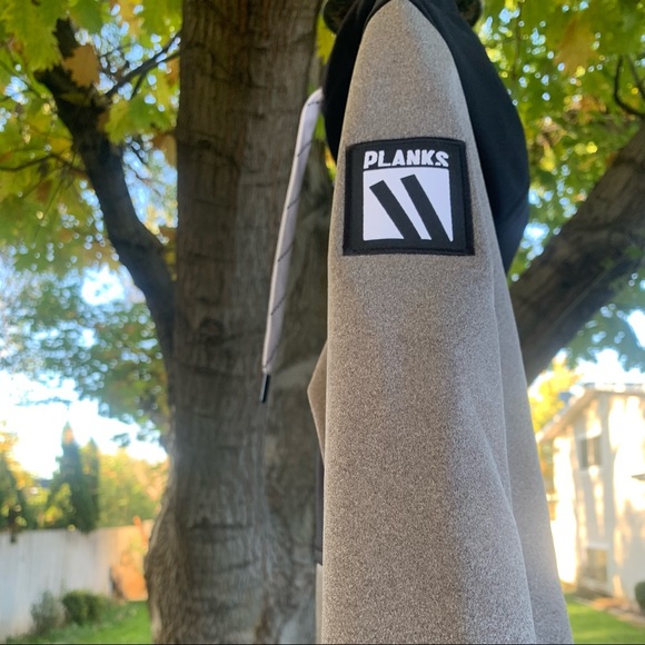 Ski jacket • - Picture 3 of 6